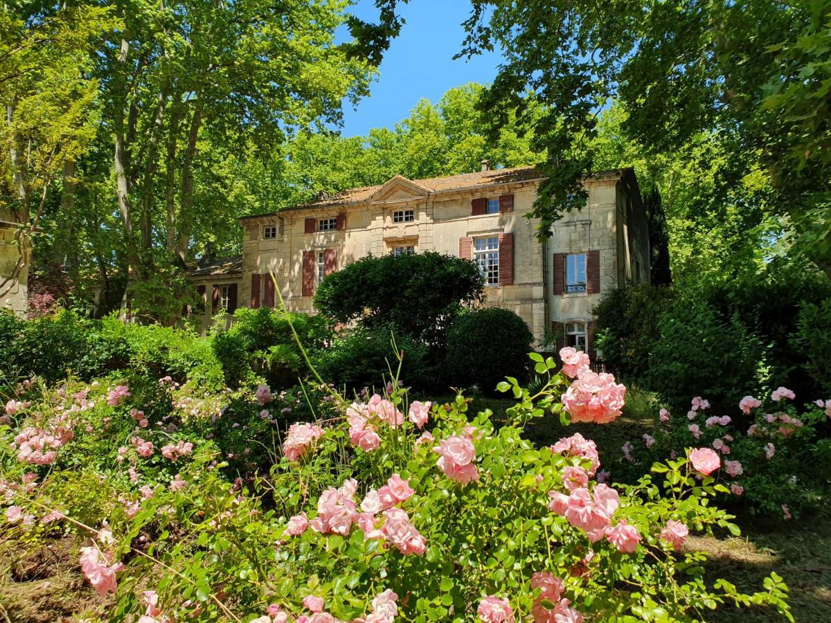 Chateau De Roussan Saint-Remy-de-Provence Exterior photo