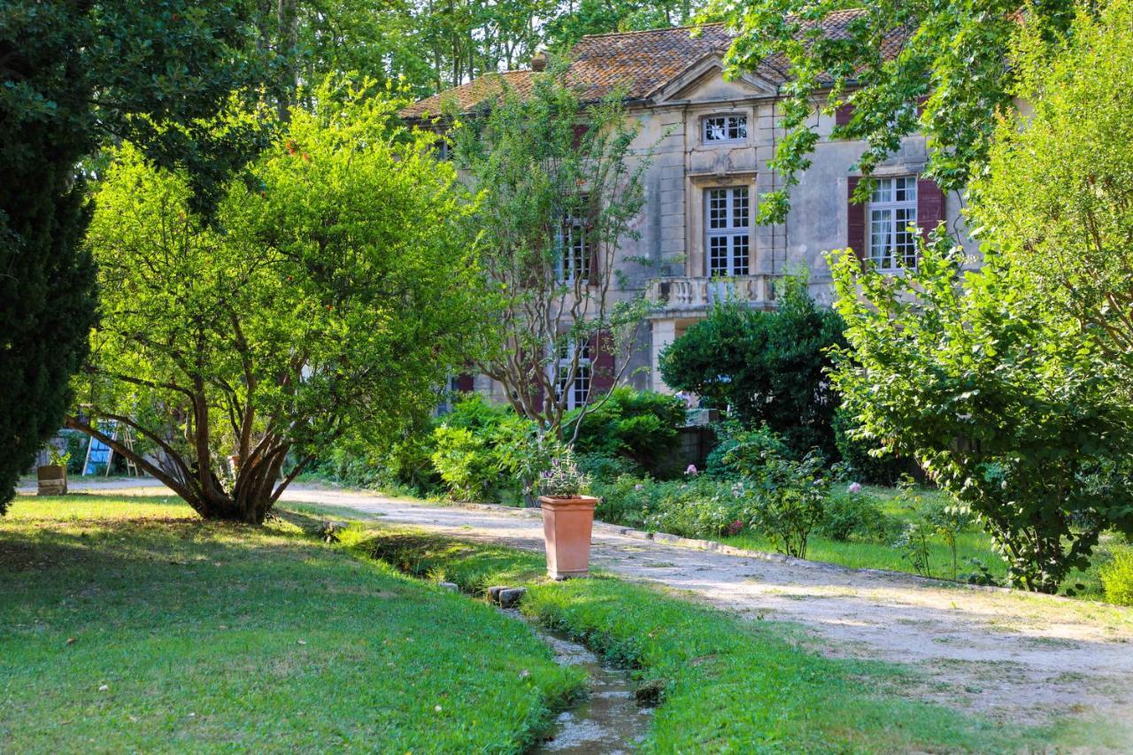 Chateau De Roussan Saint-Remy-de-Provence Exterior photo